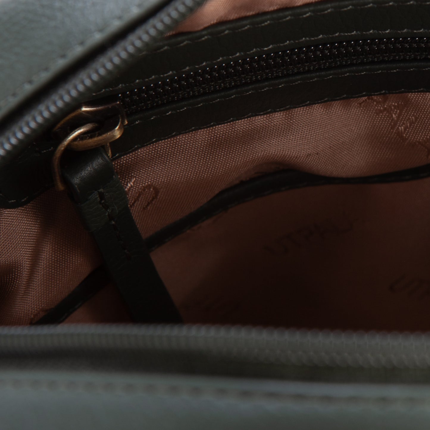 Jaunty Crossbody Bag